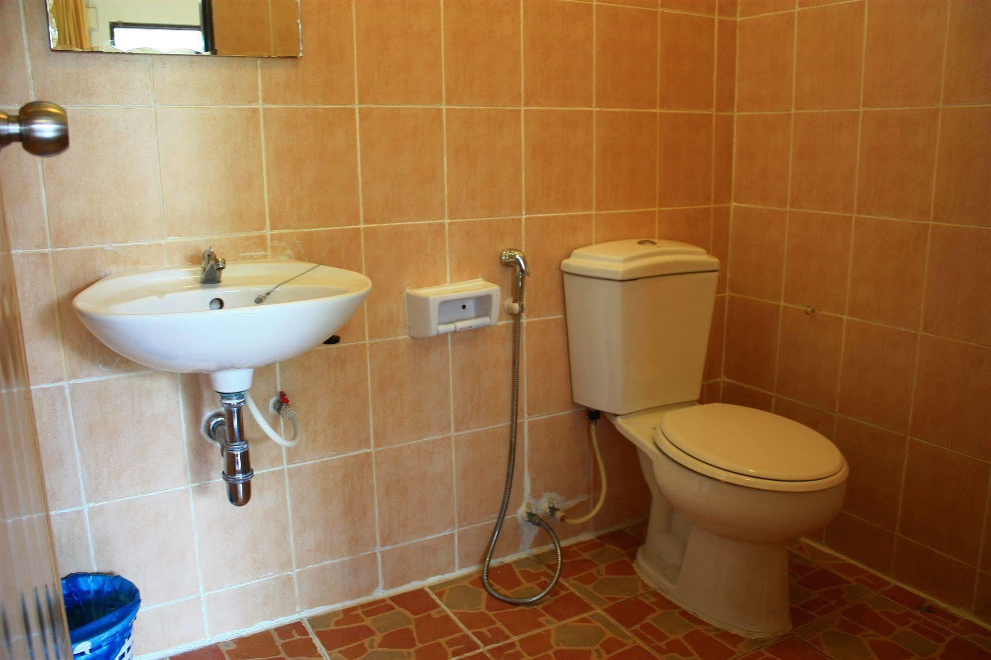 โรงแรมตีฆ้อง - Tri Gong Hotel Chiang Mai Dış mekan fotoğraf
